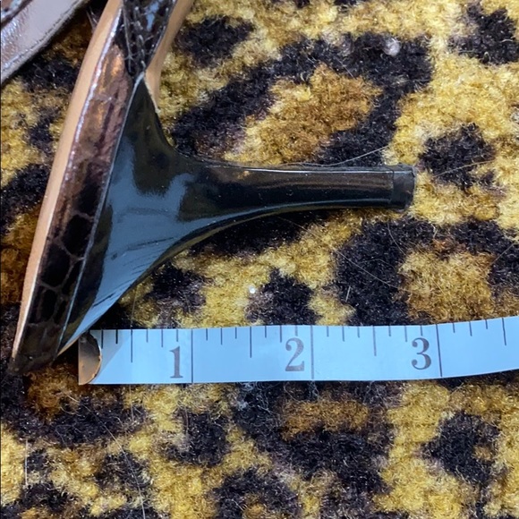 Gunmetal snake embossed heels by Vera Wang - Picture 4 of 6